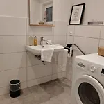 Modern Wohnen Nahe A7 A8 Workers Welcome Апартаменты
