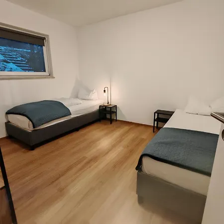 Modern Wohnen Nahe A7 A8 Workers Welcome אלכינגן